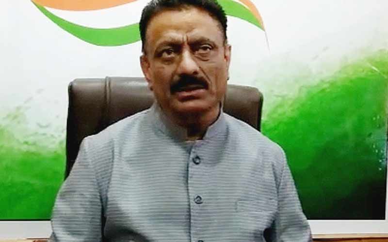 राठौर बोले- राहुल गांधी और उनके परिवार को दी जाए एसपीजी सुरक्षा, न बरती जाए कोई ढील