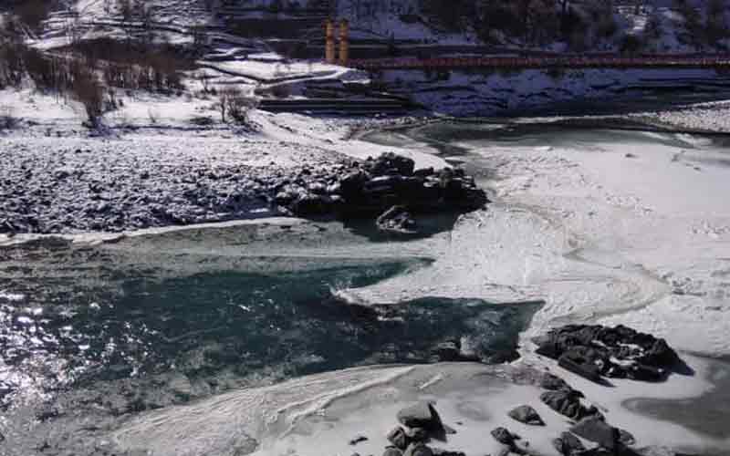 हिमाचल के इन तीन स्थानों पर तापमान जमाव बिंदु से नीचे, कहां कितना तापमान जानिए..