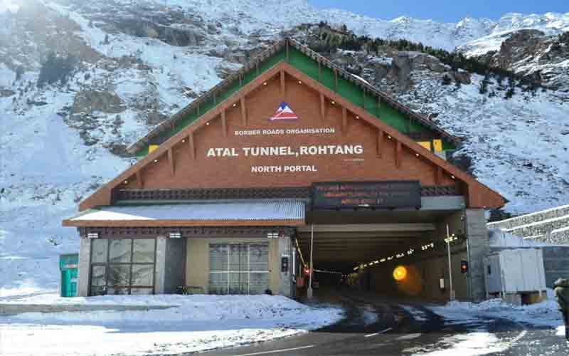 क्रिसमस से एक दिन पहले अटल टनल रोहतांग पर्यटकों के लिए बहाल