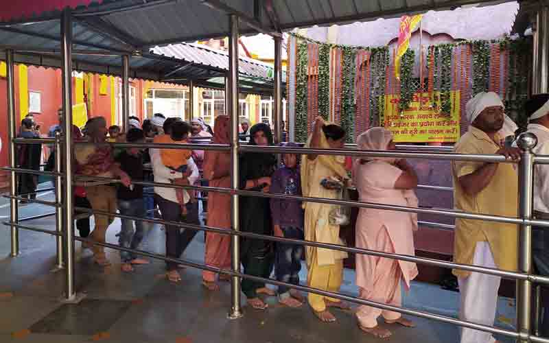 3.36-lakh-devotees-bowed-th.jpg
