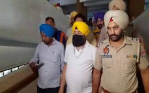 Famous Punjabi singer Daler Mehndi arrested, jailed for only 2 years