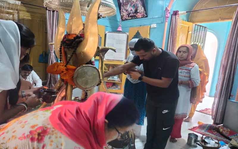 The pagoda of Sirmaur resonated with the cheers of Bholenath on the first Monday of Sawan