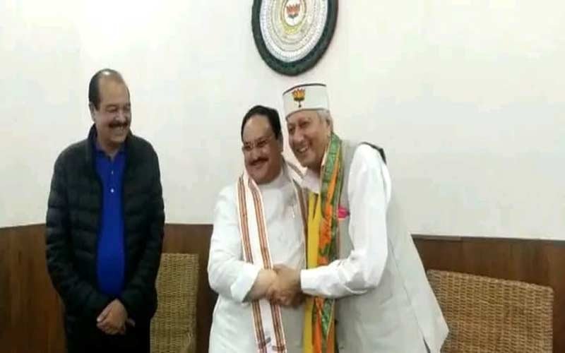 मेजर विजय सिंह मनकोटिया ने थामा भाजपा का दामन, राकेश कालिया ने भी ली सदस्यता