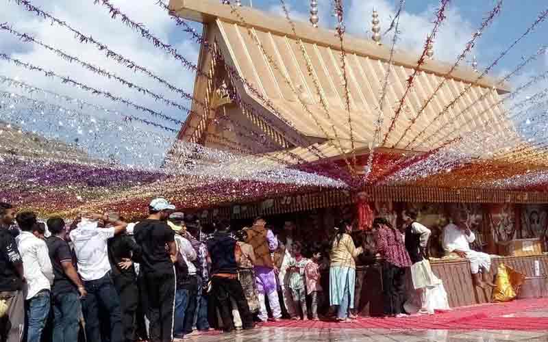 Mass influx of reverence and faith gathered in Dharech temple on Dussehra