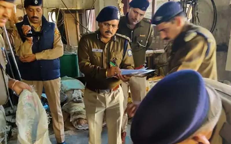पुलिस ने आग के हवाले किए डेढ़ करोड़ के नशीले पदार्थ, 4 पुलिस थाना के अंतर्गत…