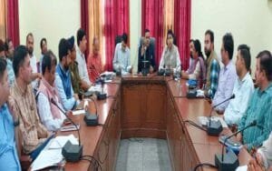 Vehicles being monitored through security personnel at 25 checkpoints in border areas