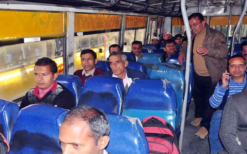 विधानसभा चुनाव-2022: चुनाव ड्यूटी के लिए रवाना हुई पोलिंग पार्टियां