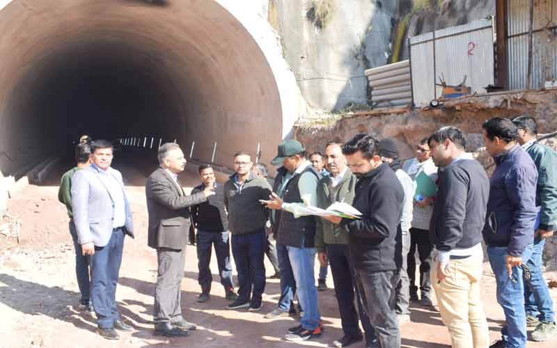 डीसी ने किरतपुर-नेरचौक फोरलेन के निर्माण कार्यो का लिया जायजा, अधिकारियों को दिए…