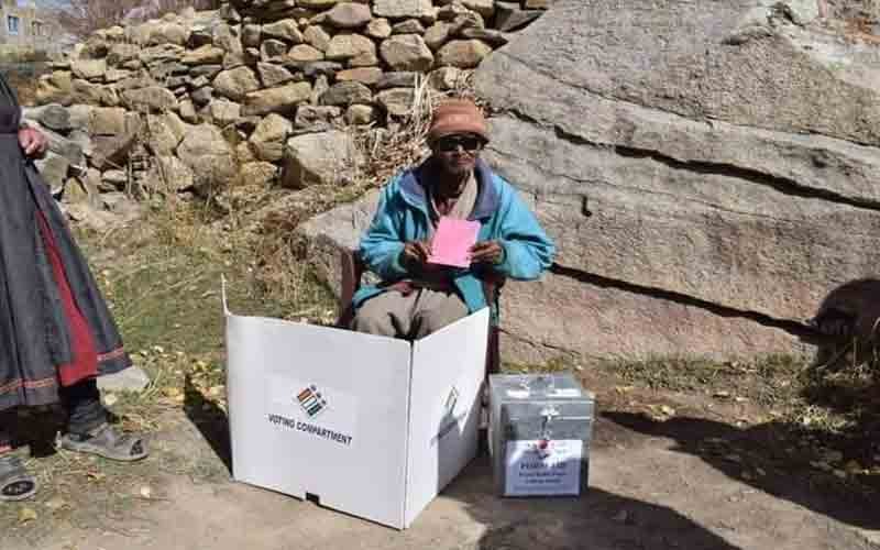 Disabled and more than 80 years old voters are voting at home through ballot paper