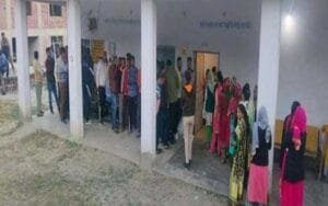 Long queues of voters at polling booths even after completion of polling time