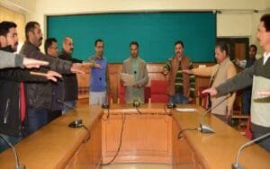 Oath of compliance administered to officers and employees on the occasion of Constitution Day