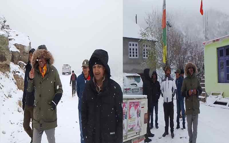 पहाड़ियों पर शुरू हुआ बर्फबारी का दौर, मनाली-लेह मार्ग बंद