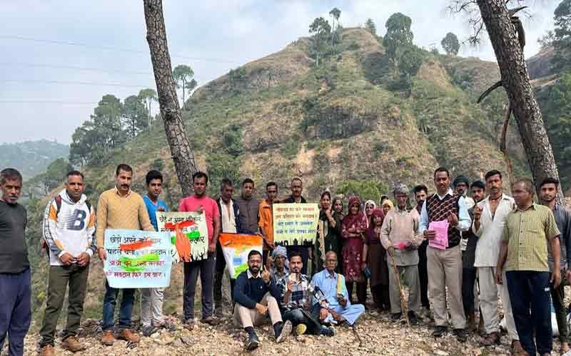 भटियात के मतदान केंद्र कियोड में आयोजित हुआ मतदाता जागरूकता कार्यक्रम