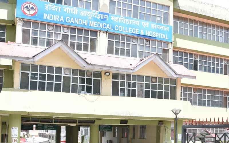 आईजीएमसी में चोर गिरोह सक्रिय, जेब से पर्स निकालते रंगे हाथों पकड़ा..