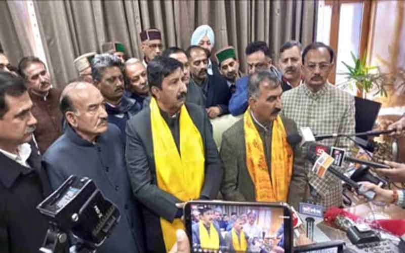 मंत्रिमंडल से पहले मुख्यमंत्री और उप मुख्यमंत्री में बंटे सभी विभाग, जानिए किसके पास होगा कौन-सा विभाग