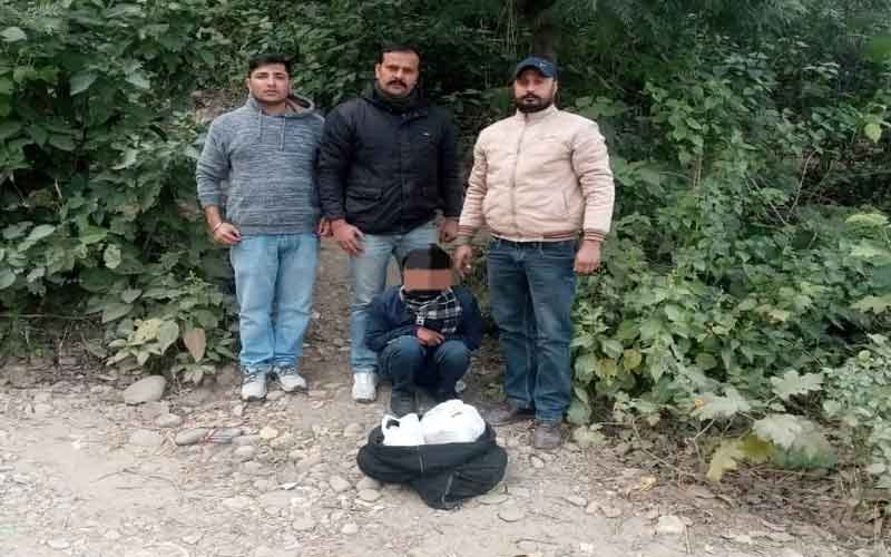 In Sirmaur, the police caught so many kilograms of poppy seeds from the possession of a 21-year-old youth, the investigation of the case continues