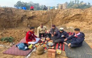 Platform found ten feet below the ground in Trilokpur, special stones were also recovered