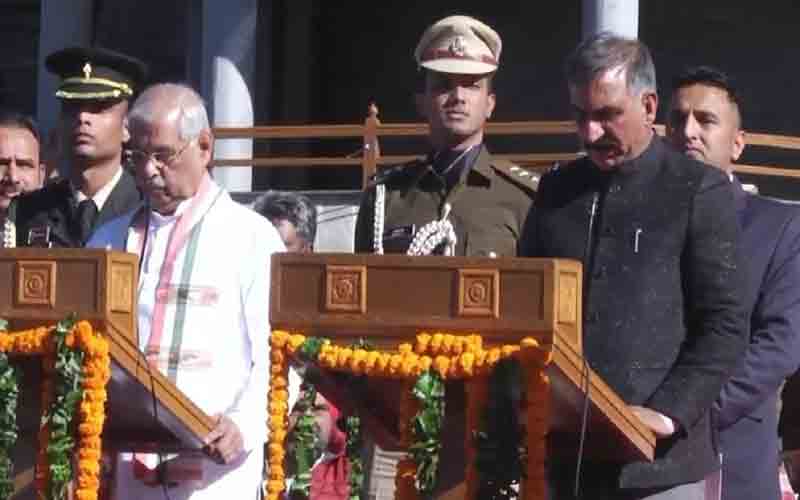 हिमाचल के नए मुख्यमंत्री बने सुखविंदर सिंह सुक्खू, राज्यपाल ने दिलाई शपथ…