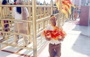 The devotee reached the court of Maa Nayana on his knees with a vow from Bihar, said…