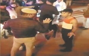 The hoodlums created a ruckus on the ridge, got entangled with the police, then a scuffle...