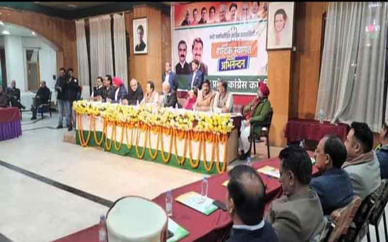 कौन होगा प्रदेश का मुख्यमंत्री? विधायक दल की बैठक में नहीं हो पाया फैसला, अब पार्टी हाईकमान….