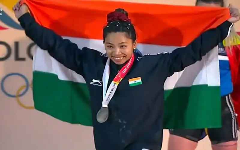 World Championships: मीराबाई चानू ने वर्ल्ड चैंपियनशिप में जीता सिल्वर मेडल