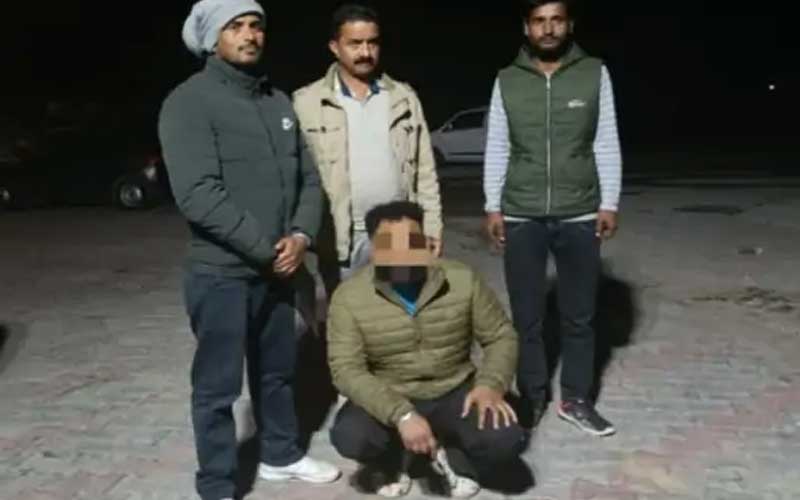 नशे की खेप सहित पुलिस के हत्थे चढ़ा युवक, गुप्त सूचना के आधार पर की कार्यवाही