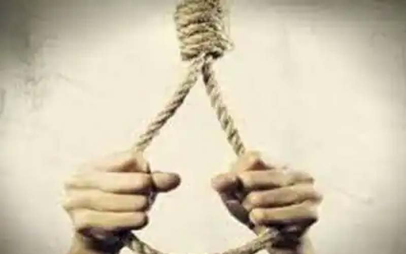 23-year-old-man-hangs-himse.jpg