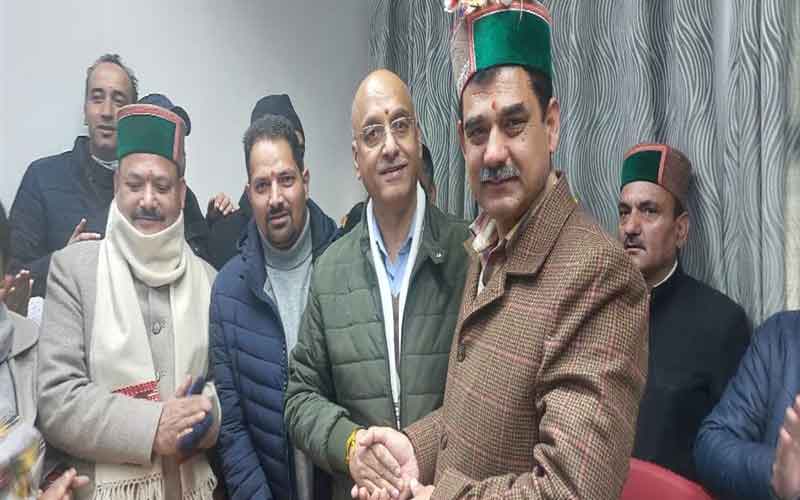 मुख्य संसदीय सचिव सूचना एवं जन संपर्क संजय अवस्थी ने संभाला कार्यभार