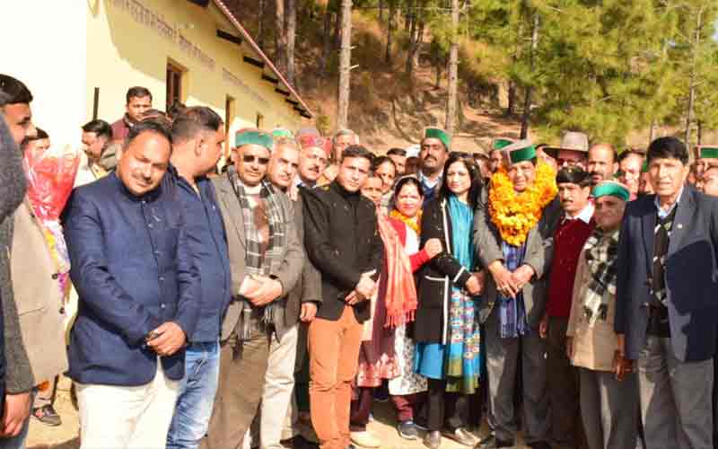 सतड़ोल में आयोजित हुआ डॉ. कर्नल धनीराम शांडिल का नागरिक अभिनंदन कार्यक्रम