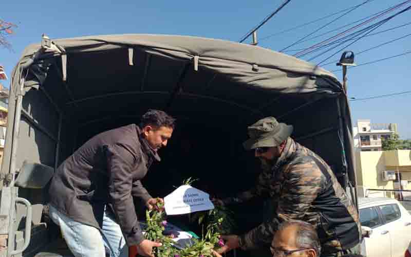 सुभाष चंद अमर रहे के नारों से गूंजा सिरमौर, एसडीएम रजनेश कुमार ने अर्पित की श्रद्धांजलि