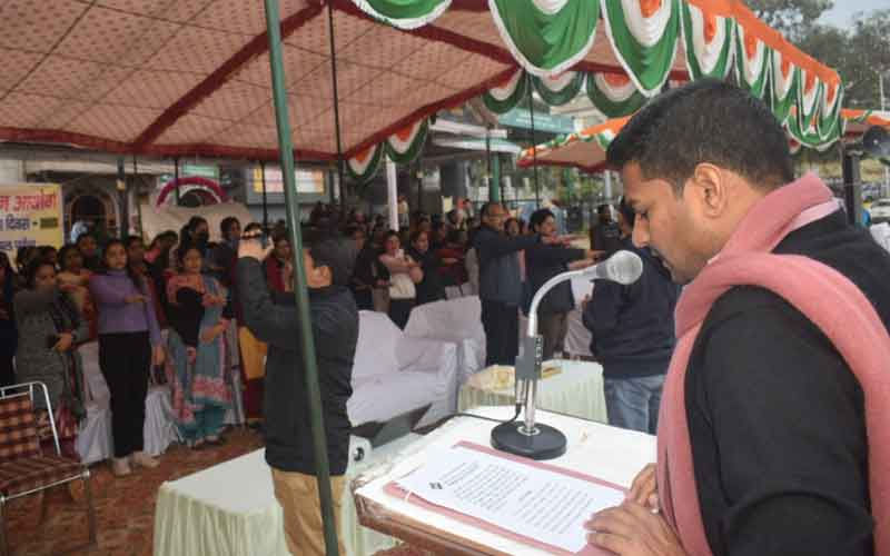 नेशनल वोटर डे पर नाहन में जिला स्तरीय कार्यक्रम आयोजित