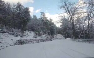 Due-to-snowfall-the-roads-.jpg