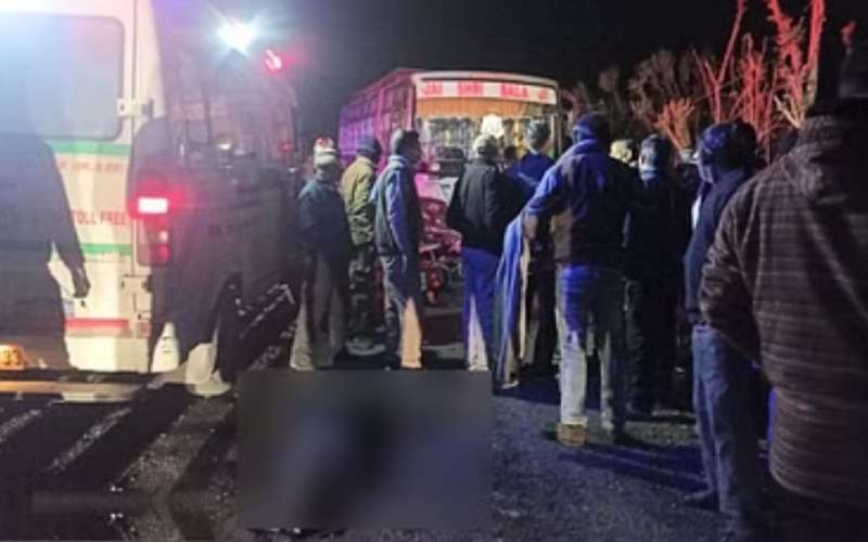 हिमाचल में दर्दनाक हादसा, बस और बाइक के बीच भिड़ंत होने से दो युवकों की मौत