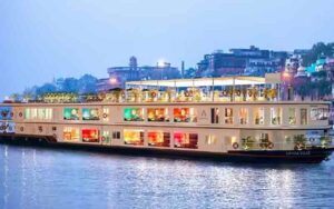 Today Banaras will get the gift of Ganga Vilas, PM Modi will show the green flag