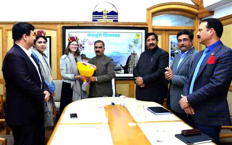 शिमला में ब्रिटिश उच्चायोग के प्रतिनिधिमंडल ने मुख्यमंत्री से की भेंट