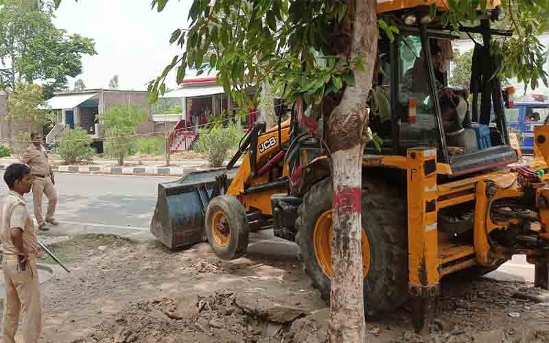 राष्ट्रीय राजमार्ग-07 पर अवैध कब्जों को लेकर विभाग सख्त