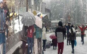 Tourists-turning-to-Manali-.jpg
