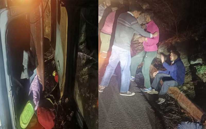 अनियंत्रित होकर खाई में गिरी कार, हादसे में 6 घायल