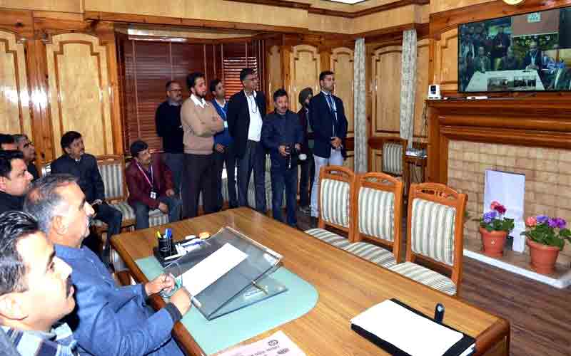 सीएम सुक्खू ने वर्चुअल माध्यम से खड़ामुख-होली सड़क पर चौली में नवनिर्मित वैली पुल का किया शुभारंभ