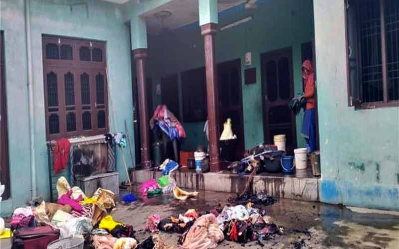 आग की भेंट चढ़ा मकान, 50 हजार की नकदी सहित लाखों का सामान जलकर राख