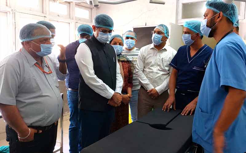 आईओसी यूनिट पेखूबेला ने आरएच ऊना को प्रदान किया अथॉरिटी टेबल