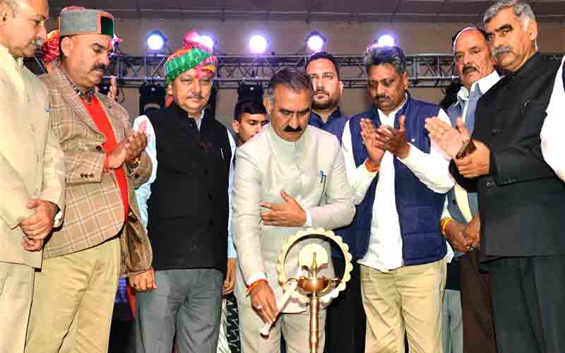 आगामी वित्त वर्ष में प्रदेश में 18 राजीव गांधी डे-बोर्डिंग स्कूल निर्मित होंगे- मुख्यमंत्री