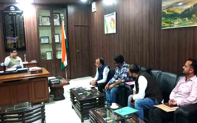 जिला में प्रस्तावित औद्योगिक परियोजनाओं व ईकाइयों संबंधी प्रक्रिया में लाई जाए तीव्रता- उपायुक्त