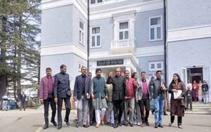 Opposition-walks-out-on-cas.jpg