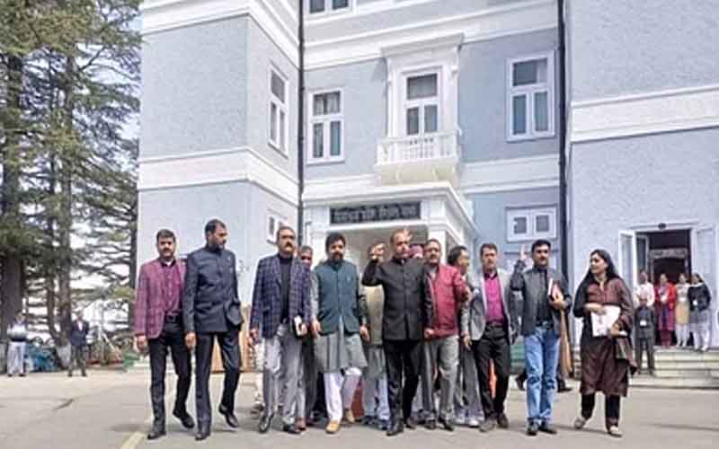 जातीय भेदभाव पर तपा सदन, मुख्यमंत्री के जवाब से असंतुष्ट विपक्ष ने किया वाकआउट