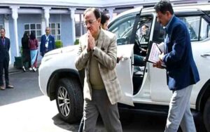 Property-worth-six-crore-ru.jpg