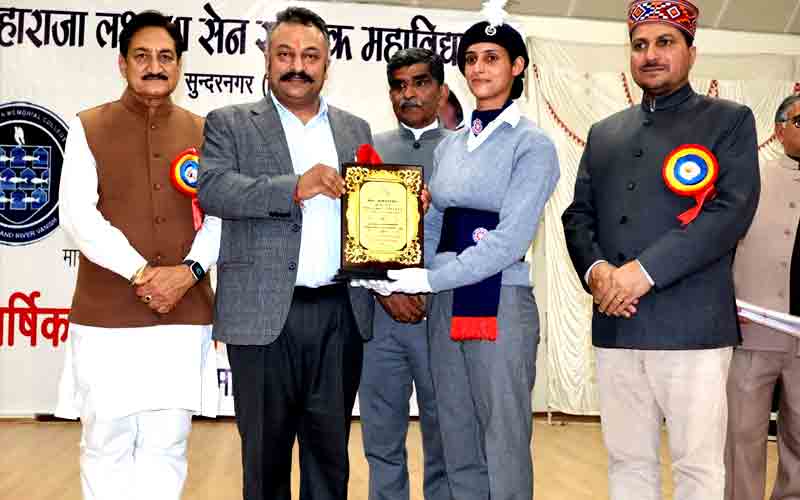 शिक्षा के लिए 8828 करोड़ रुपए का बजट प्रस्तावित- रोहित ठाकुर