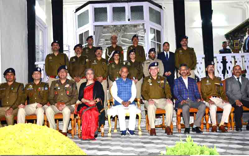 राज्यपाल ने नशे के खिलाफ लड़ाई में समाज के सभी वर्गों से सहयोग की करी अपील