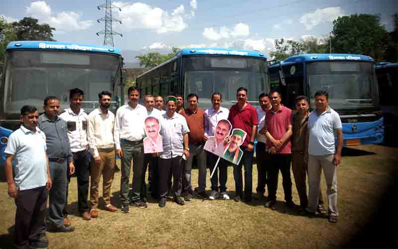 कांगड़ा पहुंची 15 इलेक्ट्रिक बसें, एचआरटीसी फ्लीट में होंगी शामिल